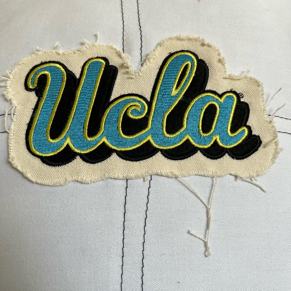 NWT “UCLA” pillow - Picture 2 of 4